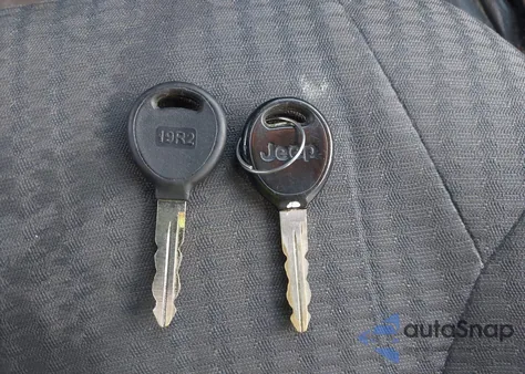 2002 Jeep Liberty Sport from USA, damaged, VIN 1J4GL48K92W238684